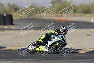 media/Nov-02-2025-CVMA (Sun) [[337aff29ab]]/Race 17-Amateur Supersport Middleweight/